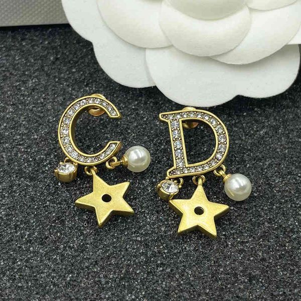2022 factory wholesale new dijia new star pearl alphabet french light luxury simple medieval earrings female, Golden
2022 factory wholesale new dijia new star pearl alphabet french light luxury simple medieval earrings female, Golden