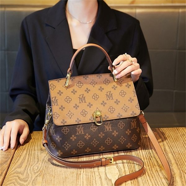 portable women's autumn and winter new fashion printed small square high texture red design single wholesale design purses online
portable women's autumn and winter new fashion printed small square high texture red design single wholesale design purses online