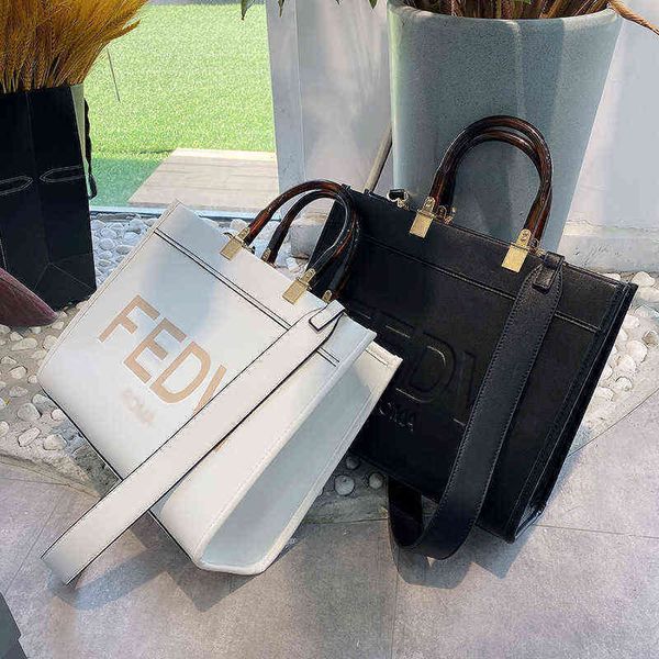 factory outlet deals orange texture large capacity women's 2022 autumn and winter new fashion temperament hand messenger bag
factory outlet deals orange texture large capacity women's 2022 autumn and winter new fashion temperament hand messenger bag