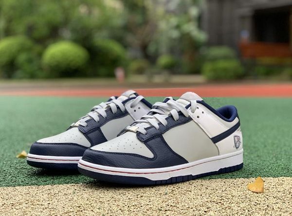mens shoes dunks low emb 75th anniversary basketball shoe sports sneakers real leather color grey fog/white-blue void-blue void size 36-47
mens shoes dunks low emb 75th anniversary basketball shoe sports sneakers real leather color grey fog/white-blue void-blue void size 36-47