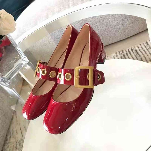 dress shoes thick heel mary jane shoes children's spring and summer shallow mouth single women's fashion middle one button, Black
dress shoes thick heel mary jane shoes children's spring and summer shallow mouth single women's fashion middle one button, Black