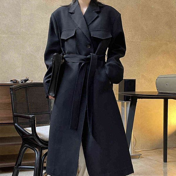 autumn and winter women casual solid color belt decoration loose long trench coat j220813, White;black
autumn and winter women casual solid color belt decoration loose long trench coat j220813, White;black