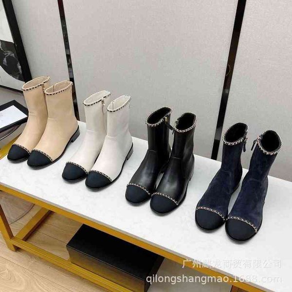 boots autumn and winter small fragrance metal chain flat heel middle boots women's leather color matching side zipper martin, Black
boots autumn and winter small fragrance metal chain flat heel middle boots women's leather color matching side zipper martin, Black