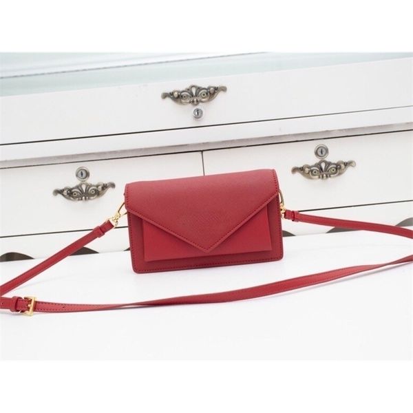 women luxurys designers shoulder bags handbag wallet leather pure color all-match shopping crossbody designer purses messenger 1025 zhouzhou
women luxurys designers shoulder bags handbag wallet leather pure color all-match shopping crossbody designer purses messenger 1025 zhouzhou