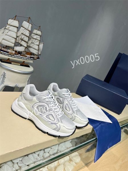 men women luxurys designers shoes white printed calf leather casual shoe trainers pink blue runner rx211002, Black
men women luxurys designers shoes white printed calf leather casual shoe trainers pink blue runner rx211002, Black