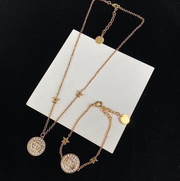 classic designer women round pendant necklace retro letter bracelet chain trendy fashion brass jewelry supply wholesale party gift with box, Silver
classic designer women round pendant necklace retro letter bracelet chain trendy fashion brass jewelry supply wholesale party gift with box, Silver