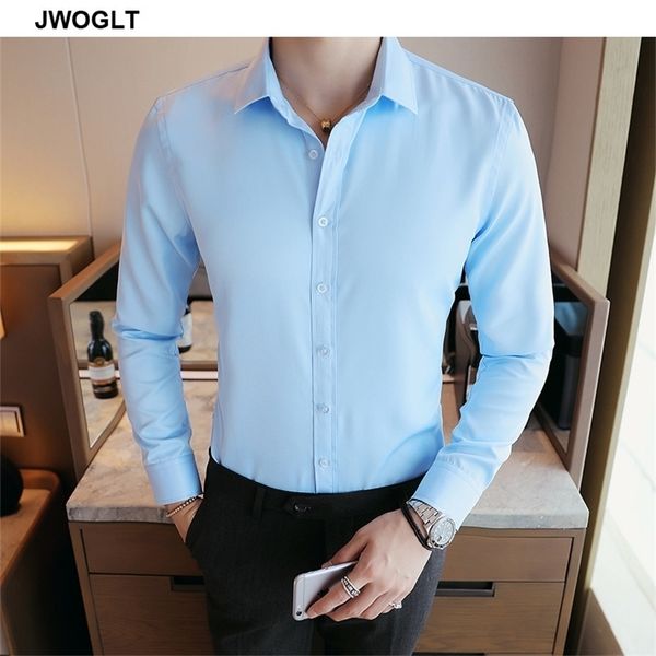 autumn korean style men's casual shirts long sleeved turn-down collar button down regular fit white black social shirt 220323
autumn korean style men's casual shirts long sleeved turn-down collar button down regular fit white black social shirt 220323