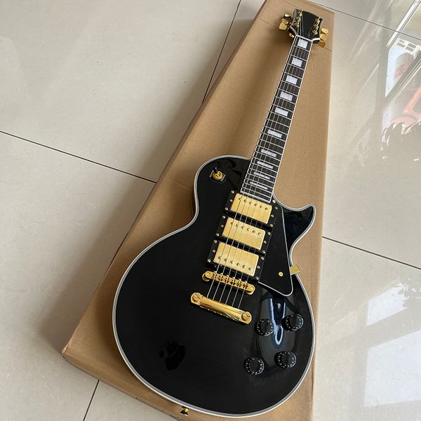 electric guitar black bright face body passive pickup seiko made good timbre good feel delivery to home
electric guitar black bright face body passive pickup seiko made good timbre good feel delivery to home