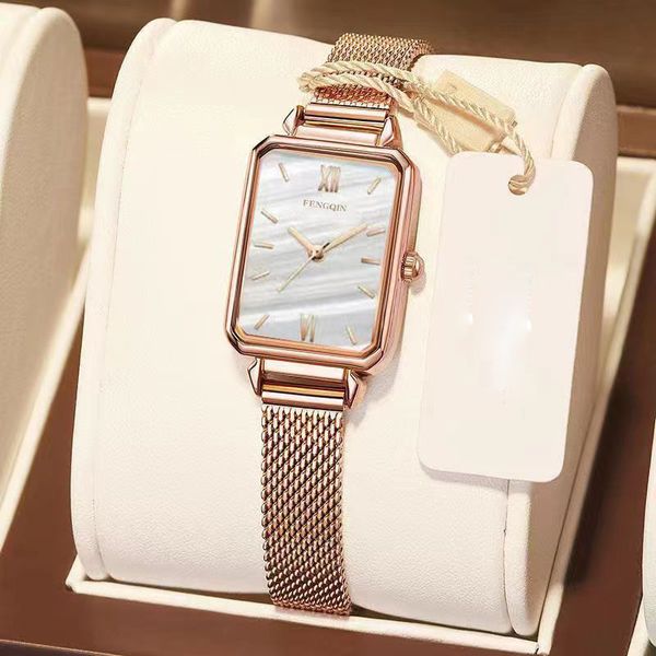 luxury womens watches designer stainless steel women brand new brand watchs fashion ladies watch quartz, Slivery;golden
luxury womens watches designer stainless steel women brand new brand watchs fashion ladies watch quartz, Slivery;golden