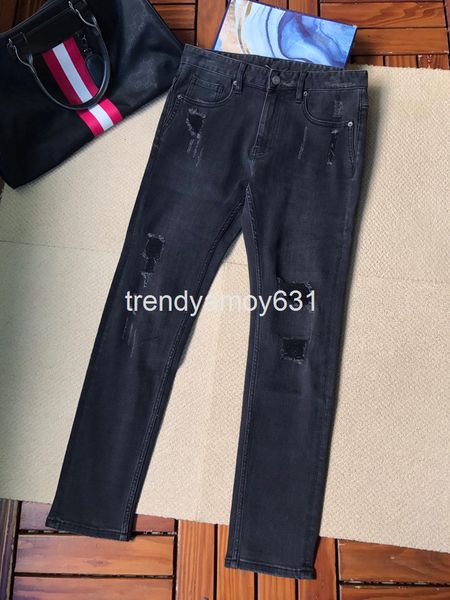 men's jeans autumn and winter men's pierced casual jeans trendy quality pants, Blue
men's jeans autumn and winter men's pierced casual jeans trendy quality pants, Blue
