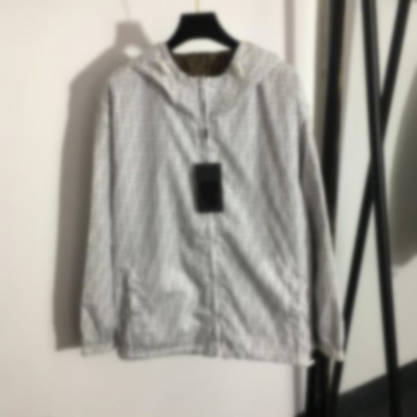 2022 women's full body two-letter print long-sleeved hooded trench coat zipper jacket trousers shorts two-color reversible suit, Gray
2022 women's full body two-letter print long-sleeved hooded trench coat zipper jacket trousers shorts two-color reversible suit, Gray