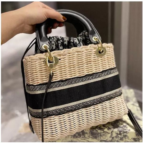 straw string handbags plain beach bags embroidery crossbody bags canvas patchwork letter hardware pendant detachable thin strap double belt
straw string handbags plain beach bags embroidery crossbody bags canvas patchwork letter hardware pendant detachable thin strap double belt