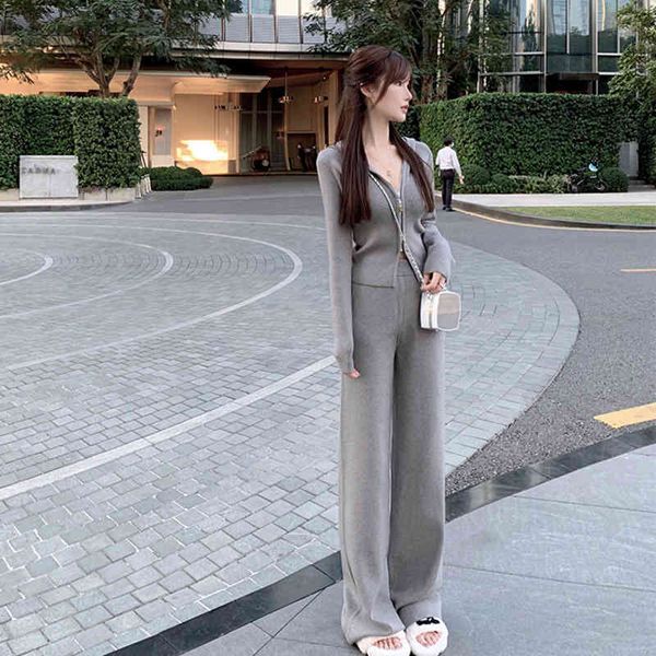 two piece dress 2022 early spring celebrity xiaoxiangfeng sports leisure wide leg pants knitted suit women's fashion aging and slimming, White
two piece dress 2022 early spring celebrity xiaoxiangfeng sports leisure wide leg pants knitted suit women's fashion aging and slimming, White