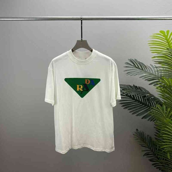 spring new thick plate color blocking offset leisure neck t-shirt for men women, White;black
spring new thick plate color blocking offset leisure neck t-shirt for men women, White;black
