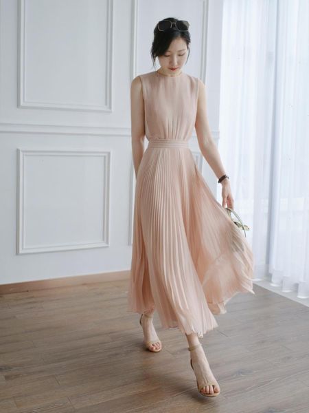 summer dress fashion temperament romantic elegant solid color gentle and sweet pleated skirt high waist womens vest, White
summer dress fashion temperament romantic elegant solid color gentle and sweet pleated skirt high waist womens vest, White