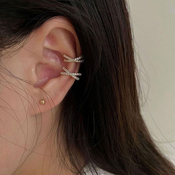 clip-on & screw back criss cross ear cuff for women ,charm zircon clip on earrings in gold color, fake piercing, Silver
clip-on & screw back criss cross ear cuff for women ,charm zircon clip on earrings in gold color, fake piercing, Silver