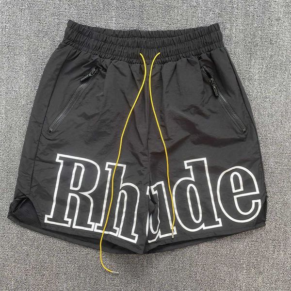 2023 new fashion brand rhude men's and women's designer shorts meichao high street sports casual loose beach fog quality pants, White;black
2023 new fashion brand rhude men's and women's designer shorts meichao high street sports casual loose beach fog quality pants, White;black