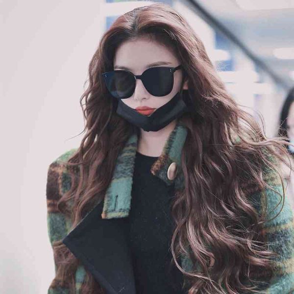 women sunglasses luxury brand designer sunglass women's uv new version of tide round face street shooting glass 2022 high vintage sun g, White;black
women sunglasses luxury brand designer sunglass women's uv new version of tide round face street shooting glass 2022 high vintage sun g, White;black