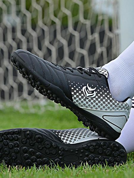 boys two tone graphic football shoes she, Black