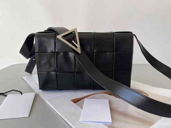 bottegas bag handbags designer cassette woven oil wax women's 2023 pillow single shoulder messenger venetas leather cz
bottegas bag handbags designer cassette woven oil wax women's 2023 pillow single shoulder messenger venetas leather cz