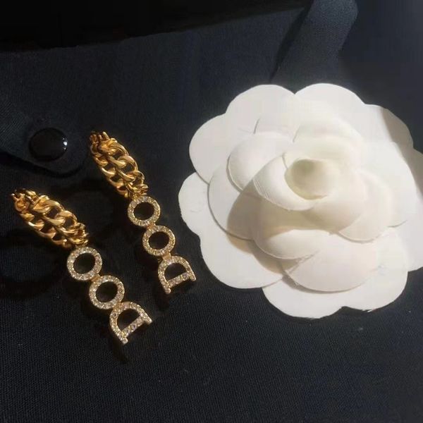 luxury dangle earring full diamonds letter chandelier fashion gold designer jewelry for womens earrings versatile accessories charming lady, Silver
luxury dangle earring full diamonds letter chandelier fashion gold designer jewelry for womens earrings versatile accessories charming lady, Silver