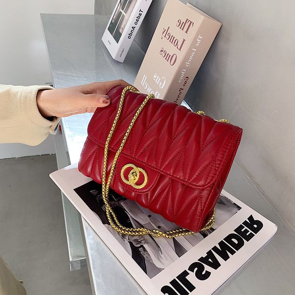 designer bags fashionable women's autumn and winter new wrinkled chain exquisite lock inclined cross korean textured embroidery small
designer bags fashionable women's autumn and winter new wrinkled chain exquisite lock inclined cross korean textured embroidery small