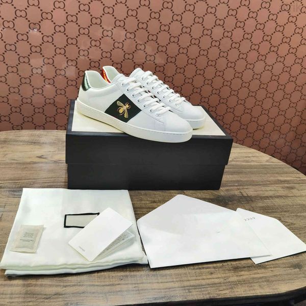 wholesale fashion woman man designer shoes lace-up flat shoes bee tiger snake embroidered lady sneake boy girl shoe white casual shoes, Black
wholesale fashion woman man designer shoes lace-up flat shoes bee tiger snake embroidered lady sneake boy girl shoe white casual shoes, Black