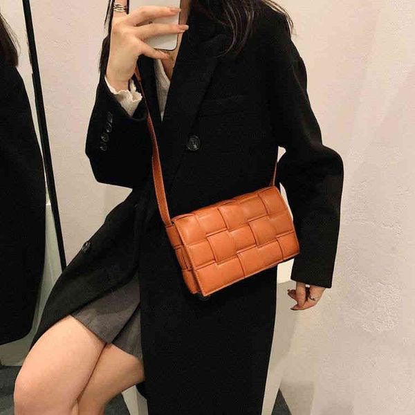designer bags b0ttegass venetasss pillow hand woven women's fashion niche design high sense versatile messenger tofu bag
designer bags b0ttegass venetasss pillow hand woven women's fashion niche design high sense versatile messenger tofu bag