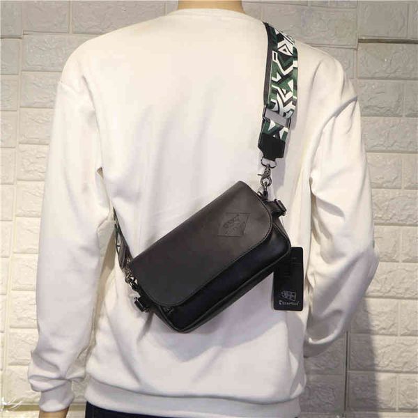 handbags bags threebox fashion men's personalized ribbon messenger street style men's one shoulder small span, Black;red
handbags bags threebox fashion men's personalized ribbon messenger street style men's one shoulder small span, Black;red