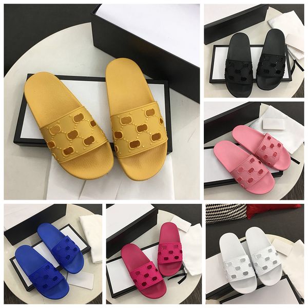 2022 hollow out logo slippers rubber bottom beach slippers fashion summer men outdoor lady sandals luxury leather casual shoes size 35-46, Black
2022 hollow out logo slippers rubber bottom beach slippers fashion summer men outdoor lady sandals luxury leather casual shoes size 35-46, Black