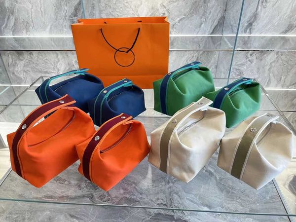 luxuries designers women bags waterproof dirt-resistant large capacity toiletry cosmetic bag mini bag purses handbags
luxuries designers women bags waterproof dirt-resistant large capacity toiletry cosmetic bag mini bag purses handbags