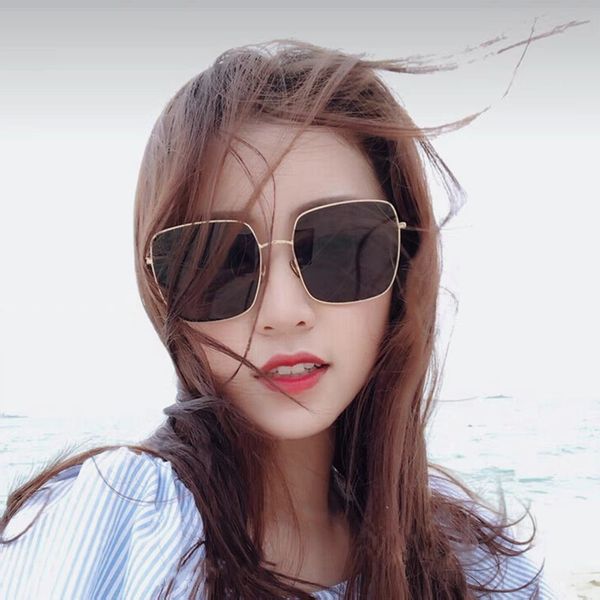 50% discount for factory direct salesnew d family women's fashion korean version net red ultraviolet large cd sunglasses men's, White;black
50% discount for factory direct salesnew d family women's fashion korean version net red ultraviolet large cd sunglasses men's, White;black