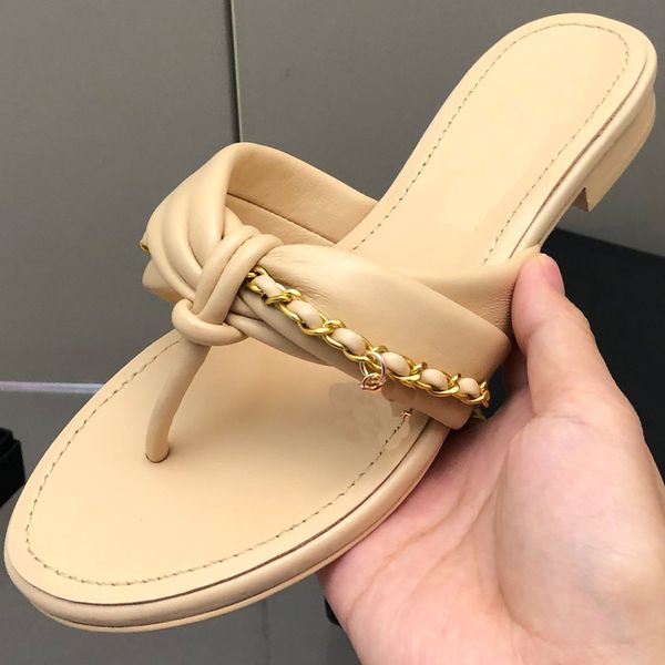 2022 est slippers hardware letter sandales fashion design slide chain flip flop soft rubber sole sliders scuffs summer beach slipper lady sa, Black
2022 est slippers hardware letter sandales fashion design slide chain flip flop soft rubber sole sliders scuffs summer beach slipper lady sa, Black