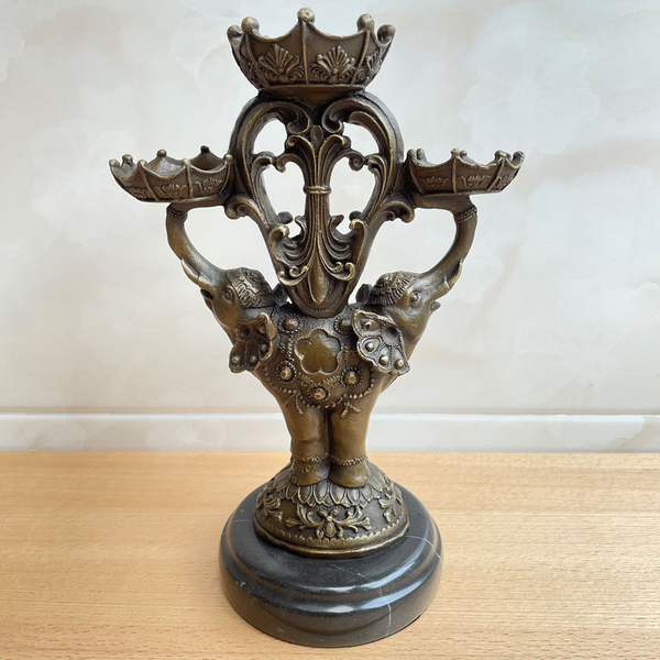 bronze double elephant candlestick art with three holders animal candleholder statue sculpture casting home decor, Silver
bronze double elephant candlestick art with three holders animal candleholder statue sculpture casting home decor, Silver