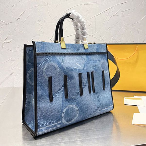 cowboy handbag tote bag large capacity pocket coossbody shoppong bags leather letters removable strap co-branded flap baguette wallets
cowboy handbag tote bag large capacity pocket coossbody shoppong bags leather letters removable strap co-branded flap baguette wallets
