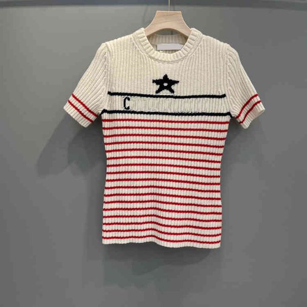 coat sweaters 2022 summer new alphabet jacquard crew neck striped sweater british college style women's top, White;black
coat sweaters 2022 summer new alphabet jacquard crew neck striped sweater british college style women's top, White;black