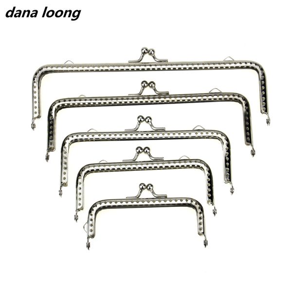 1 piece square glossy silver basic metal purse frame kiss clasp lock diy bag accessories 8.5/10.5/12.5/15.5/18 cm, Black
1 piece square glossy silver basic metal purse frame kiss clasp lock diy bag accessories 8.5/10.5/12.5/15.5/18 cm, Black