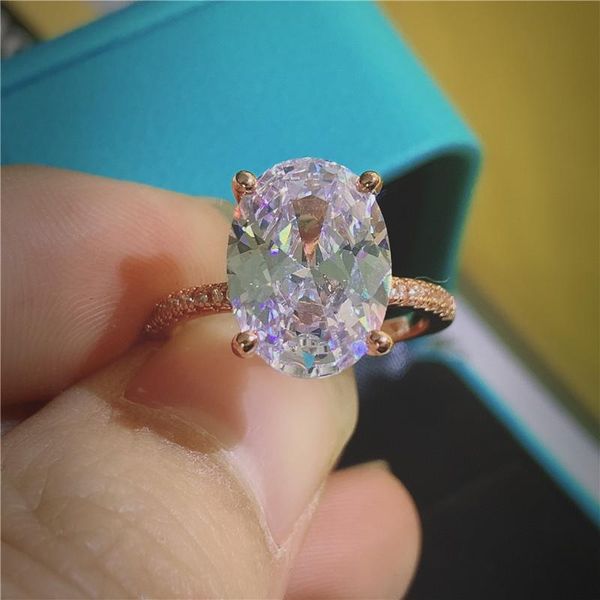 cluster rings choucong 2022 female promise ring diamond rose gold 925 sterling silver engagement wedding band for women party jewelry, Golden;silver
cluster rings choucong 2022 female promise ring diamond rose gold 925 sterling silver engagement wedding band for women party jewelry, Golden;silver