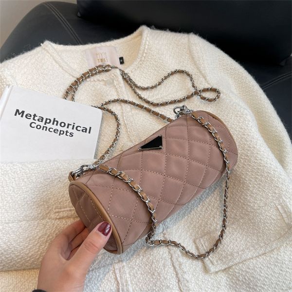 high sense pillow women's autumn and winter fashion rhombic chain single messenger cylinder 50% off shop clearance
high sense pillow women's autumn and winter fashion rhombic chain single messenger cylinder 50% off shop clearance