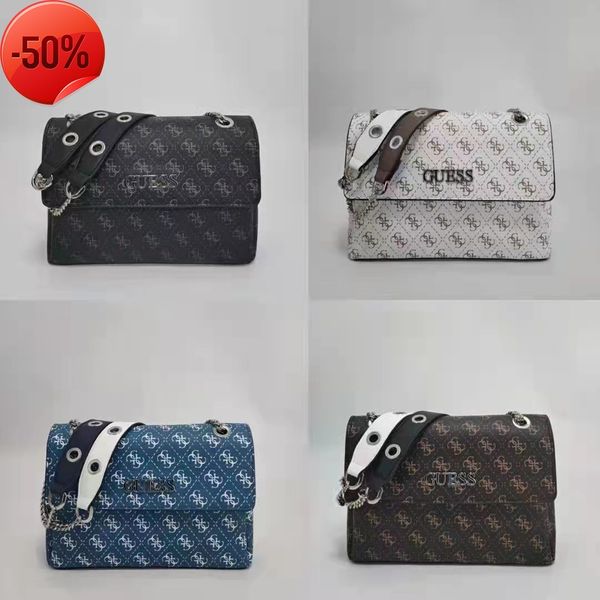 luxury designergu&ss family women's new fashion printed single shoulder messenger small square bag
luxury designergu&ss family women's new fashion printed single shoulder messenger small square bag