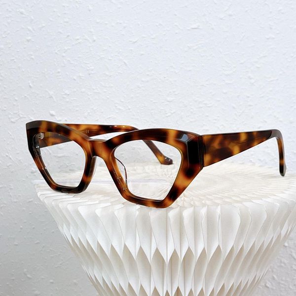 optical eyeglasses for men women retro 400363 style anti-blue light lens plate full frame with box, White;black
optical eyeglasses for men women retro 400363 style anti-blue light lens plate full frame with box, White;black