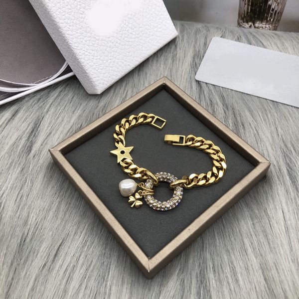 fashion bracelet luxury pearl letter signature designer bracelet for women's valentine's day birthday jewelry gifts of high qualit, Golden;silver
fashion bracelet luxury pearl letter signature designer bracelet for women's valentine's day birthday jewelry gifts of high qualit, Golden;silver