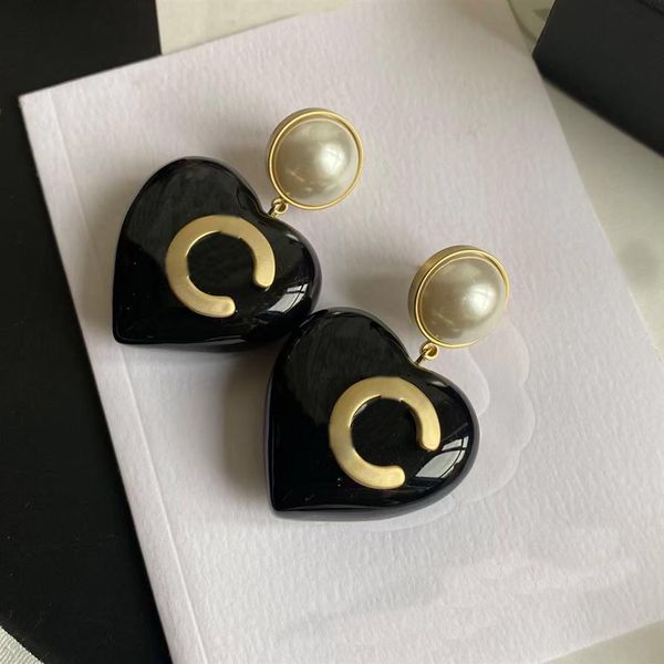 2022 charm drop earring heart shape wit black and white shell for women wedding jewelry gift have box stamp ps4279301k, Golden
2022 charm drop earring heart shape wit black and white shell for women wedding jewelry gift have box stamp ps4279301k, Golden