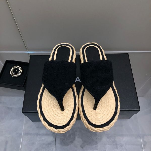 slippers slides foam runners designer women shoes sandal designer sliders solid flip flops low flat heel logo comfort latest style size for, Black
slippers slides foam runners designer women shoes sandal designer sliders solid flip flops low flat heel logo comfort latest style size for, Black