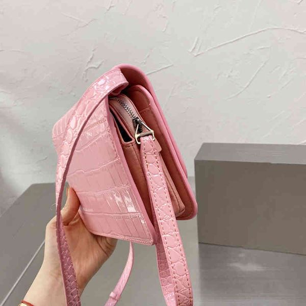 brand classic women bbbalencaigasss bags 2022 pink crocodile pattern small square bag b button women's tofu single shoulder oblique spa
brand classic women bbbalencaigasss bags 2022 pink crocodile pattern small square bag b button women's tofu single shoulder oblique spa