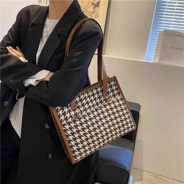 bags sale purses lattice large capacity women's new autumn sling one shoulder leopard hand armpit bag leisure tote bag
bags sale purses lattice large capacity women's new autumn sling one shoulder leopard hand armpit bag leisure tote bag