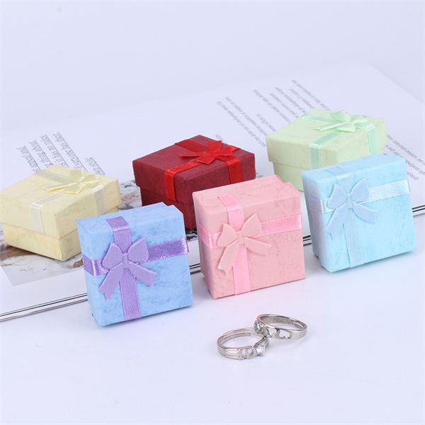 various colors jewelry set show jewelry boxes ring stud earrings 4x4 packing gift box ab 843, Black;white
various colors jewelry set show jewelry boxes ring stud earrings 4x4 packing gift box ab 843, Black;white