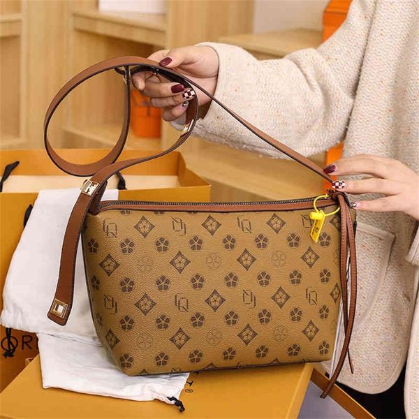 50% off online sale store high sense printed female fashion version versatile one shoulder messenger bag large capacity small square bag dl3
50% off online sale store high sense printed female fashion version versatile one shoulder messenger bag large capacity small square bag dl3