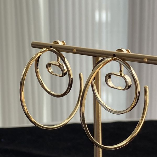 pendant designer letter stud earrings luxury brand women earrings suitable for wedding party jewelry accessories4, Golden;silver
pendant designer letter stud earrings luxury brand women earrings suitable for wedding party jewelry accessories4, Golden;silver