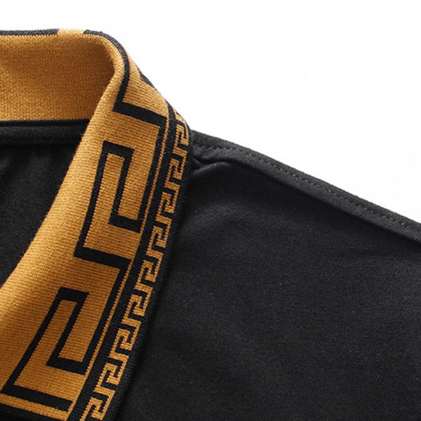 2022 designer luxury mens stylist polo shirts short sleeve 100% cotton fashion casual exquisite embroidery men's summer t shirt, White;black
2022 designer luxury mens stylist polo shirts short sleeve 100% cotton fashion casual exquisite embroidery men's summer t shirt, White;black